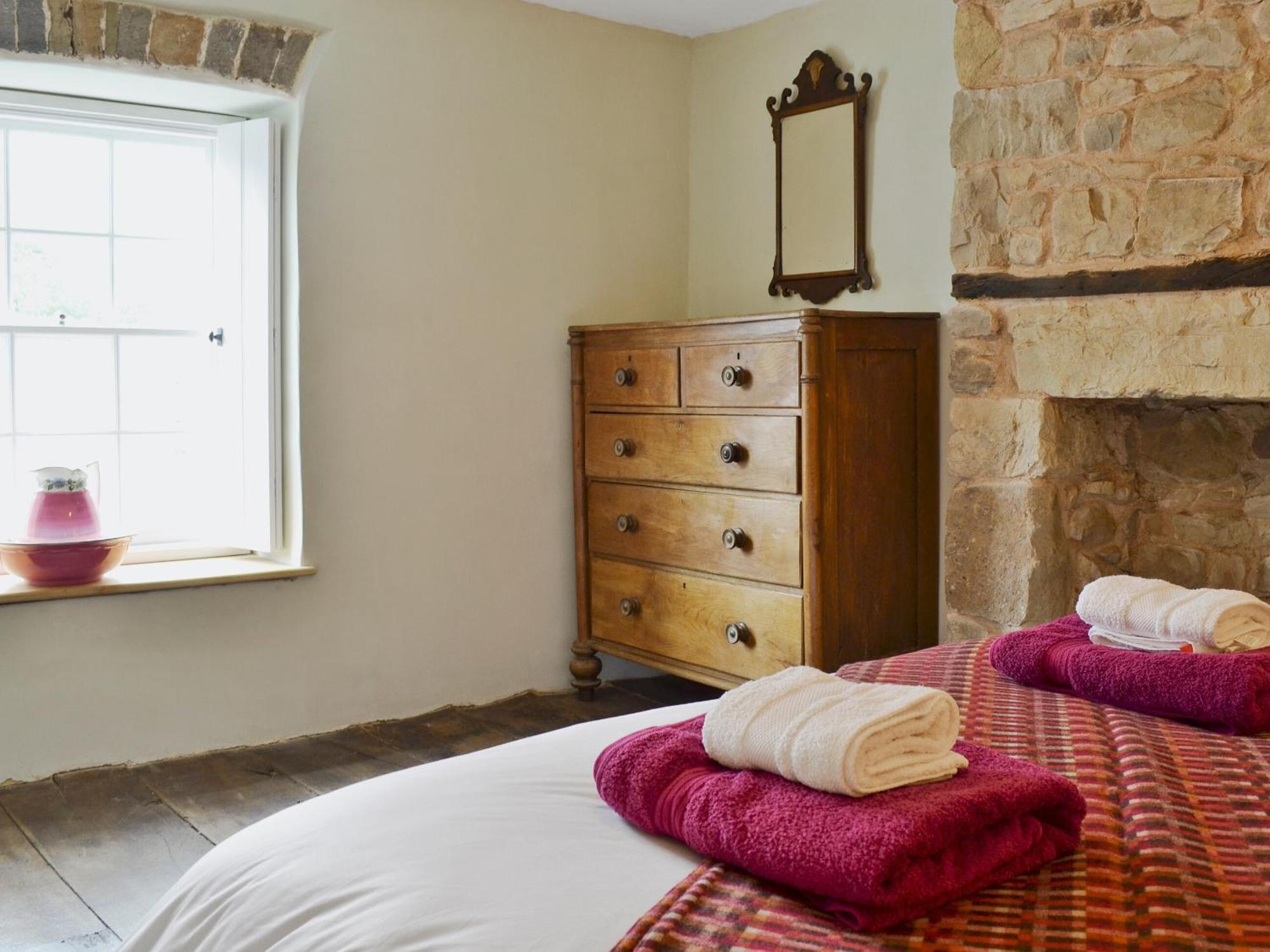 The Mill Farmhouse Llandybie Экстерьер фото